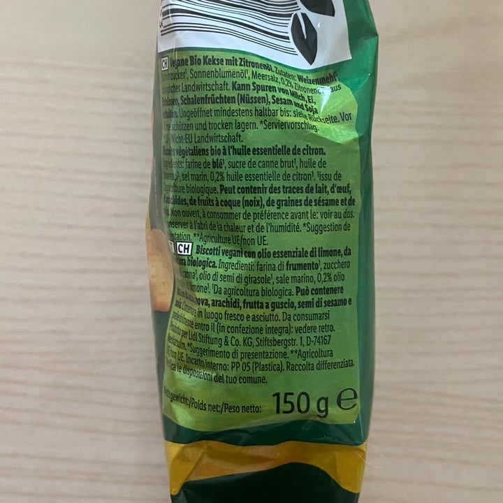 photo of Vemondo Bio biscuits lemon shared by @isabella7 on  05 Aug 2023 - review