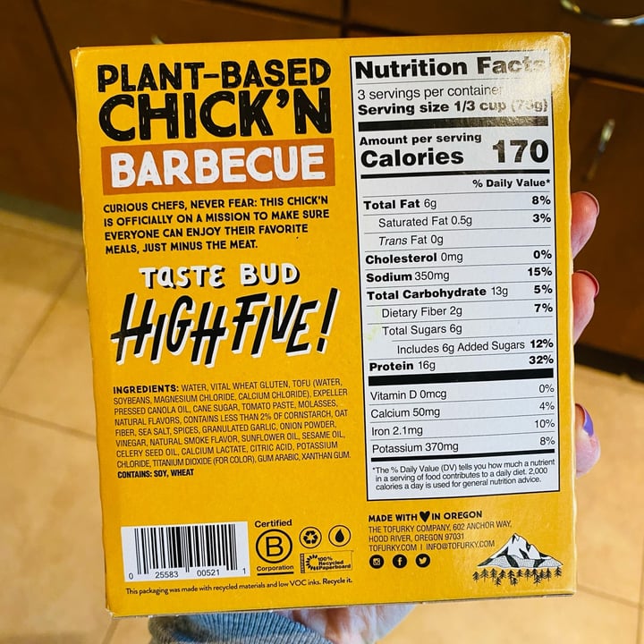 photo of Tofurky Plant-based Chick'n Barbeque shared by @beckyyy on  01 Feb 2023 - review