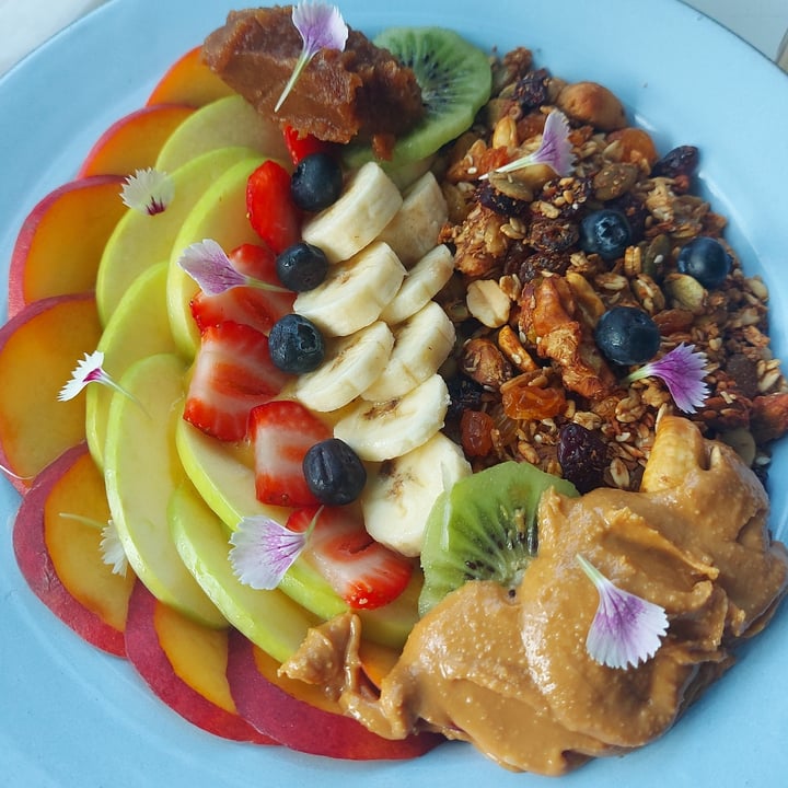 photo of CASA NUEZA Happy Bowl shared by @veganbandit on  02 May 2023 - review