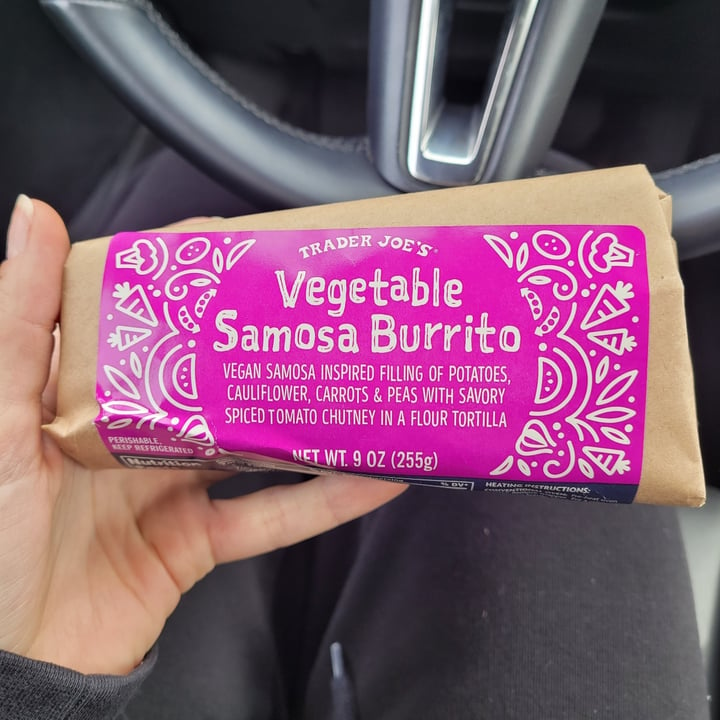 photo of Trader Joe's Vegetable Samosa Burrito shared by @bananasmoothie on  24 Apr 2023 - review