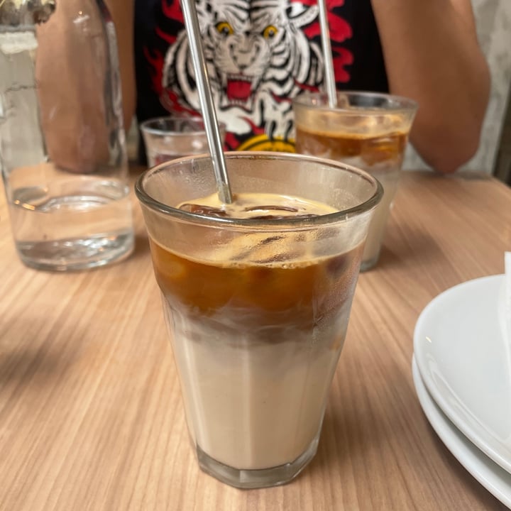 Curious Palette Rochor, Singapore Flat White With Oat Milk Review