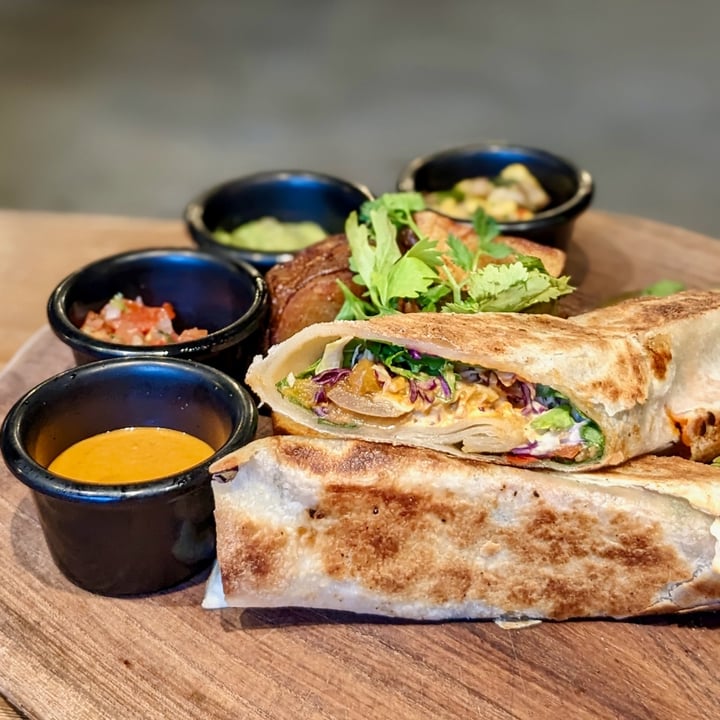 photo of Genius Central Singapore Mexican Vegan Fajitas Wrap shared by @xinru-t on  19 Feb 2023 - review