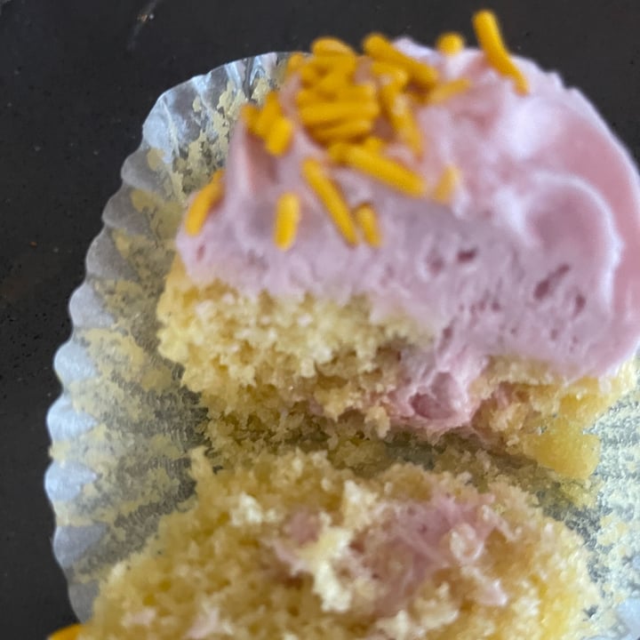 photo of Rubicon Bakers Vegan Lemon Raspberry Cupcakes shared by @sgerber33 on  22 Jul 2023 - review
