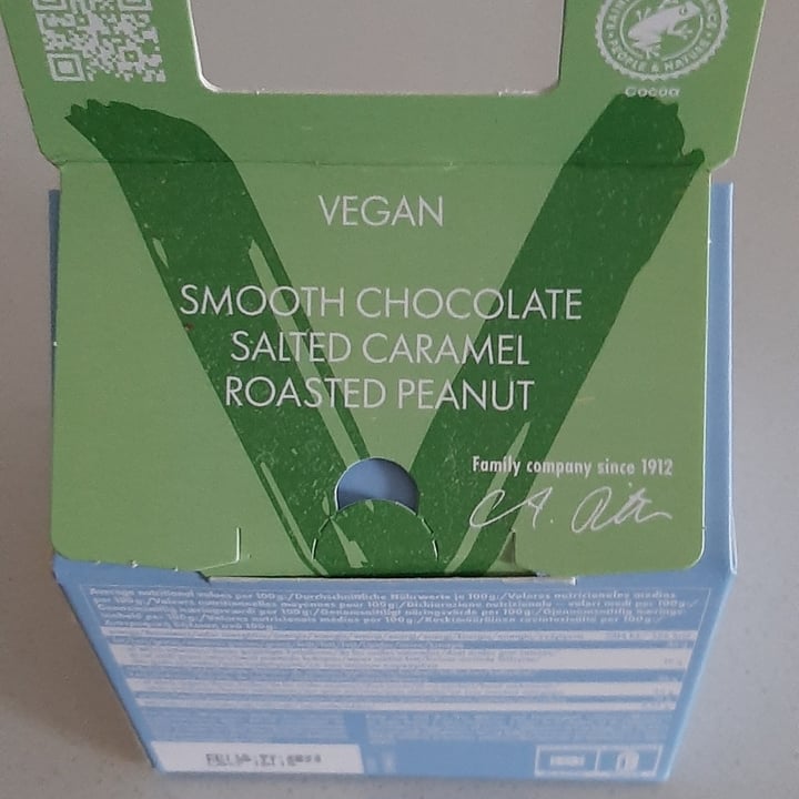 photo of Ritter Sport Roasted Peanut shared by @rynol on  27 Apr 2023 - review