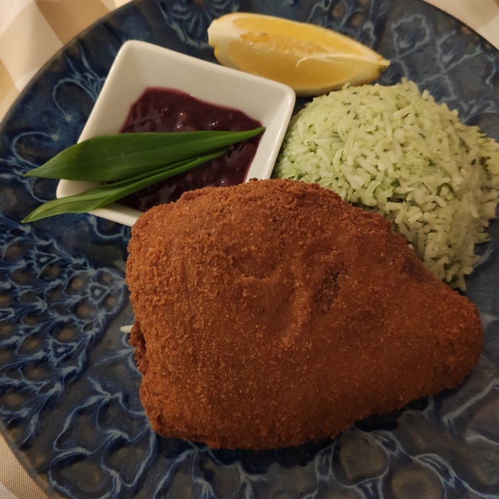 photo of Stiftskeller Sankt Florian Bärlauch Cordon Bleu shared by @vegandreas on  06 Mar 2023 - review