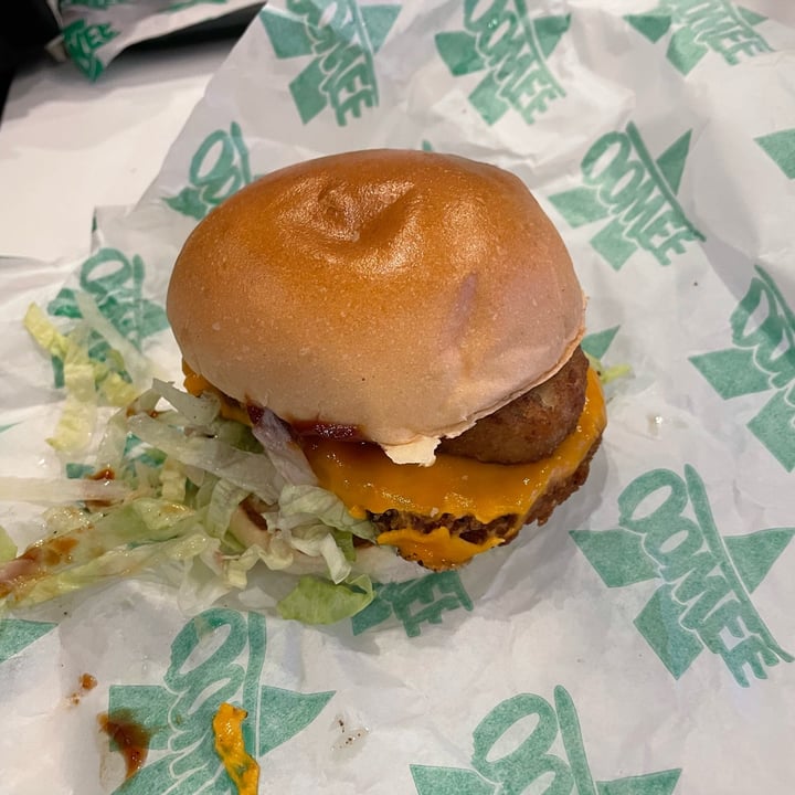 photo of Oowee vegan Flamin’ Hot Clucker shared by @chrisj on  22 Jan 2023 - review