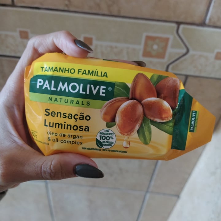 photo of Palmolive  Sabonete Óleo De Argan & Oil-complex shared by @linekawami on  11 May 2023 - review