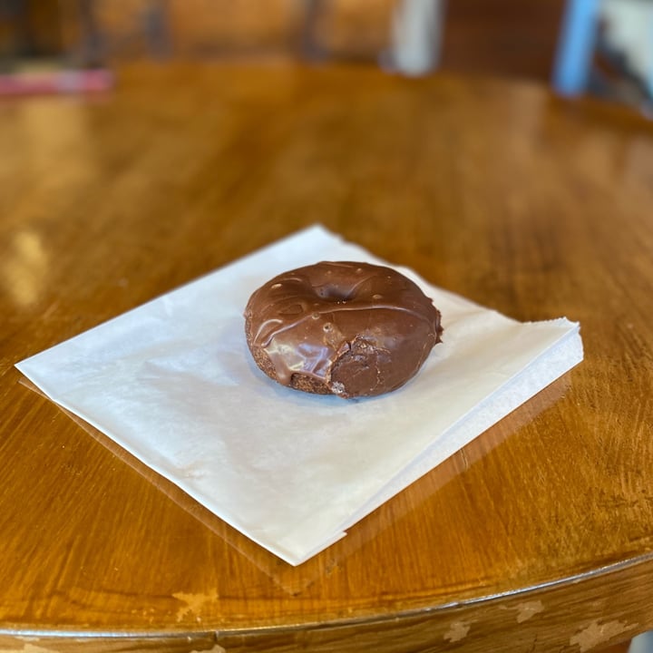 photo of Frickin Delights Donuts Mayan chocolate Donut shared by @velozebra on  14 Jan 2023 - review