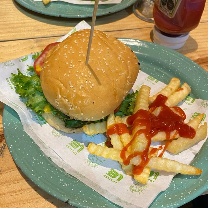 photo of 31 Gatitos Hamburguesa Vegana shared by @elenapera on  13 Jun 2023 - review
