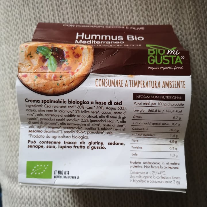 photo of Biomigusta Hummus Bio Mediterraneo Con Pomodori Secchi E olive shared by @rachele82 on  23 May 2023 - review