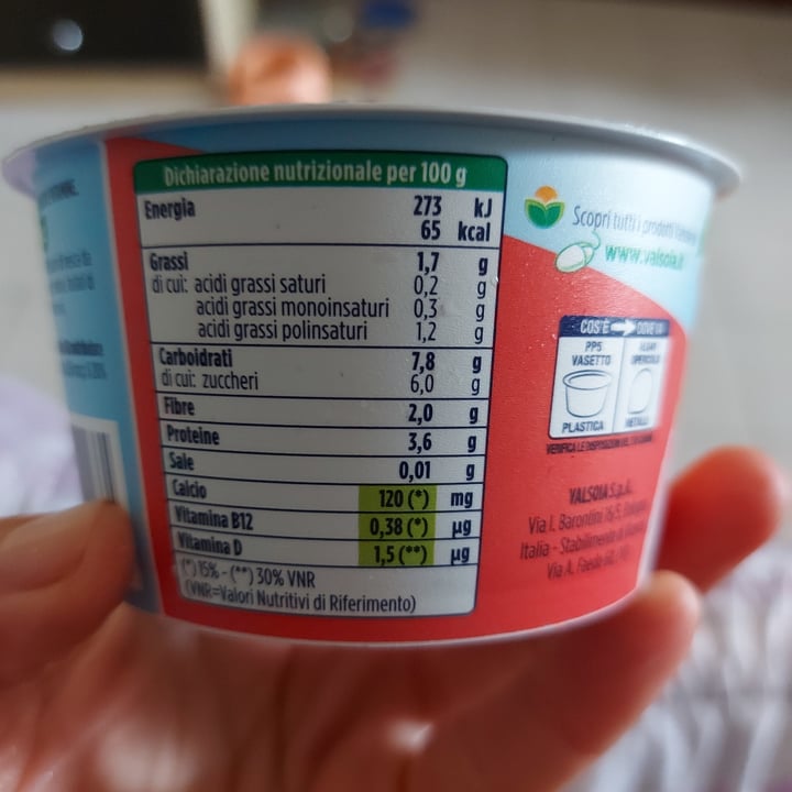 photo of Valsoia yogurt zero zuccheri pesca shared by @loryunni78 on  11 Apr 2023 - review