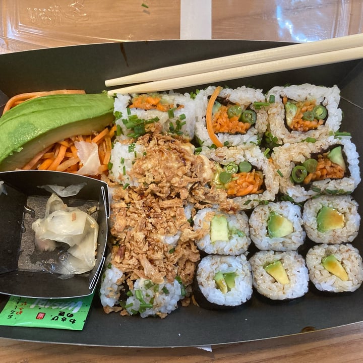 photo of itsu Veggie Collection shared by @giuliacantamessi on  16 Apr 2023 - review