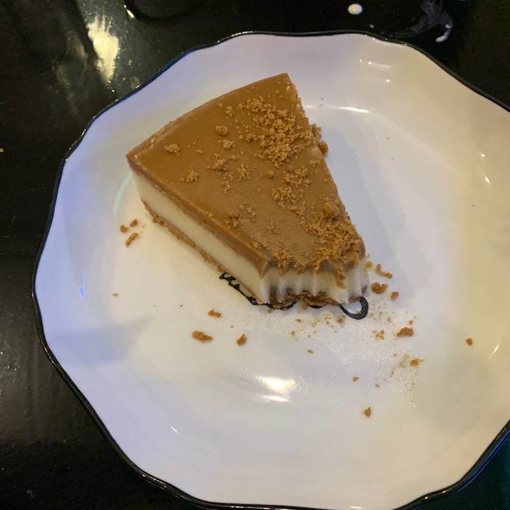 photo of Luna's Kitchen Beirut Lotus cheesecake shared by @aroleia on  10 Jul 2023 - review