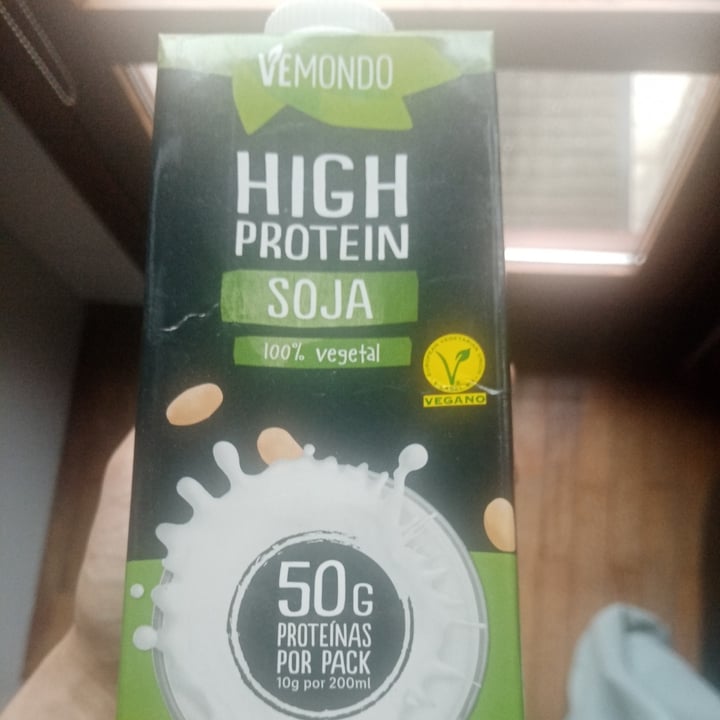 photo of Vemondo Leche Soja High Protein shared by @vittolovestahini on  12 Jun 2023 - review