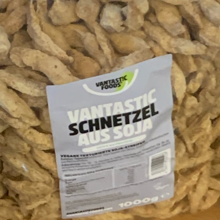 photo of Vantastic Foods Vantastic Schnetzel aus Soja shared by @unejanie on  08 May 2023 - review
