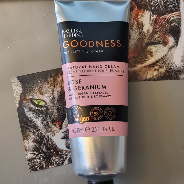 photo of Baylis & Harding Natural hand cream 'Rose & Geranium' shared by @katzerrina on  21 Feb 2023 - review