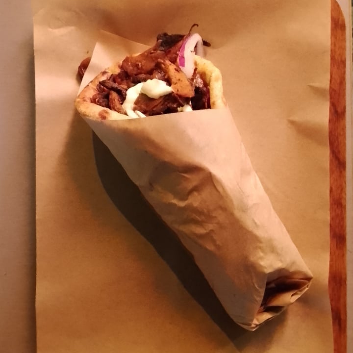 photo of Vegan Beat Athens Space Gyros shared by @natasarckr on  02 Feb 2023 - review