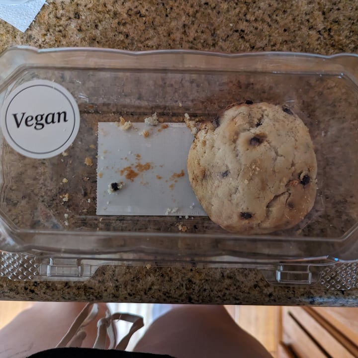 photo of Whole Foods bakery Vegan Blueberry Scone shared by @regimack on  06 Aug 2023 - review