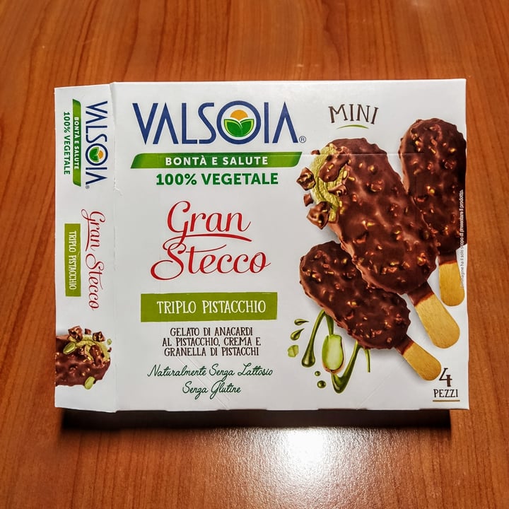 photo of Valsoia Gelato gran stecco triplo Pistacchio shared by @lidiaaguilar on  14 Jun 2023 - review