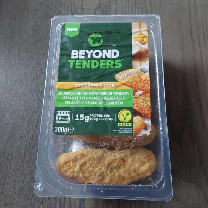 photo of Beyond Meat Chicken Tenders shared by @frendssnotfood on  01 Apr 2023 - review