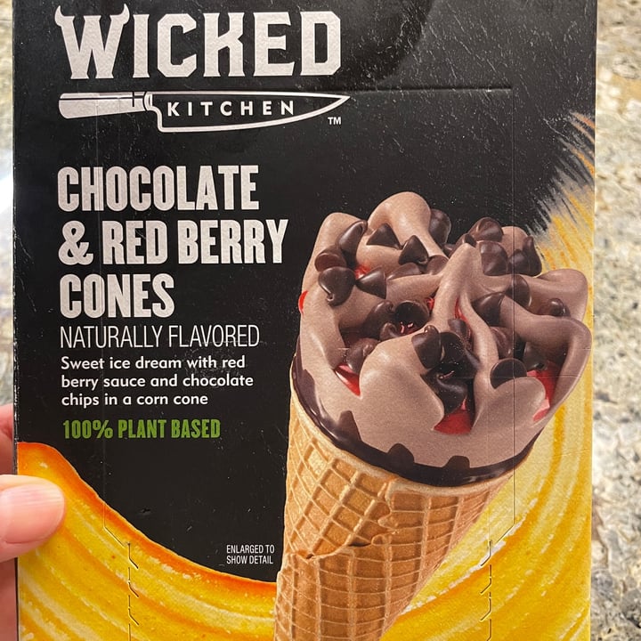 photo of Wicked Chocolate & Red Berry Cone shared by @hanabible on  28 Feb 2023 - review