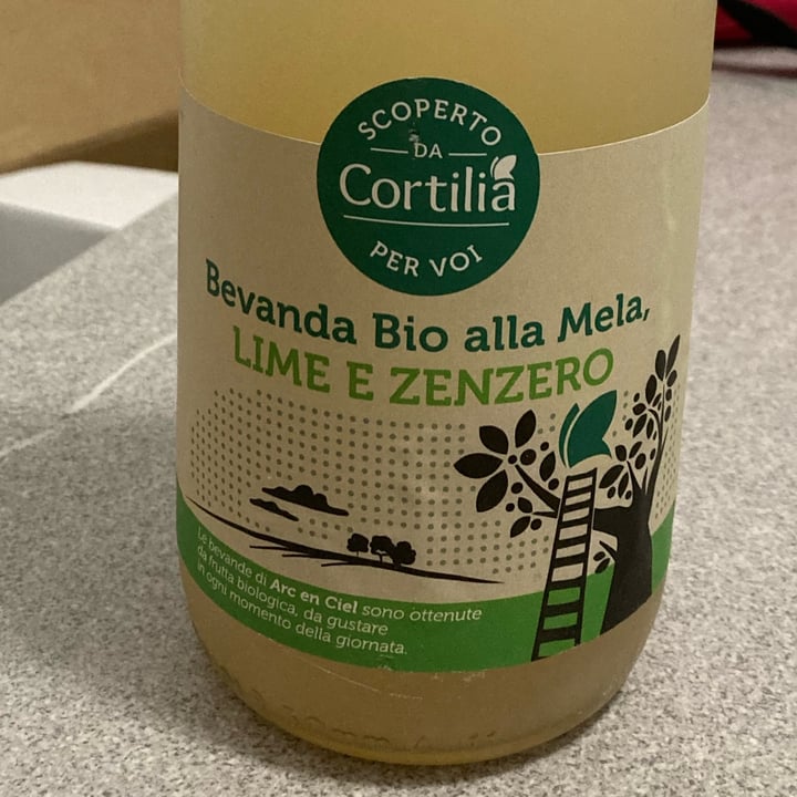 photo of Cortilia bevanda bio alla mela, lime e zenzero shared by @empathika1 on  15 Mar 2023 - review