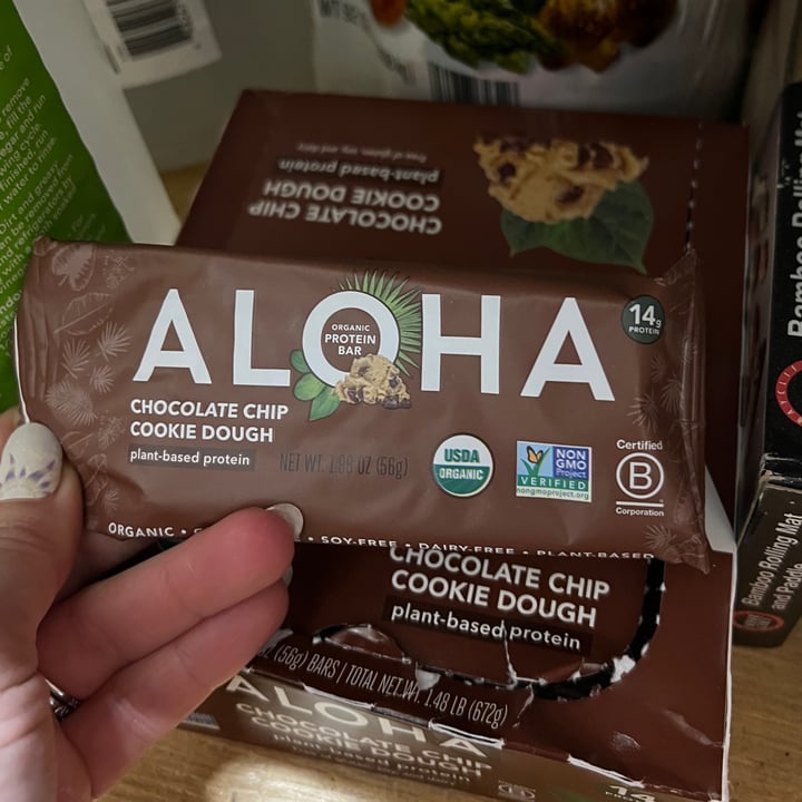 photo of Aloha Chocolate Chip Cookie Dough (plant-based protein) shared by @danidarling06 on  27 Mar 2023 - review