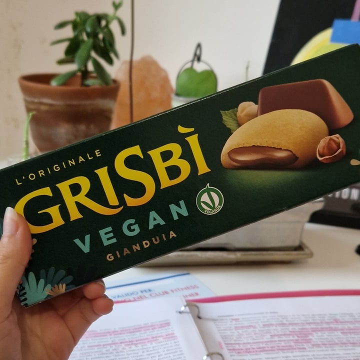 photo of Vicenzi Grisbì Gianduia shared by @martinacordella on  23 May 2023 - review
