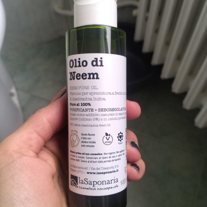 photo of La Saponaria Olio di Neem shared by @erikarumore on  04 May 2023 - review