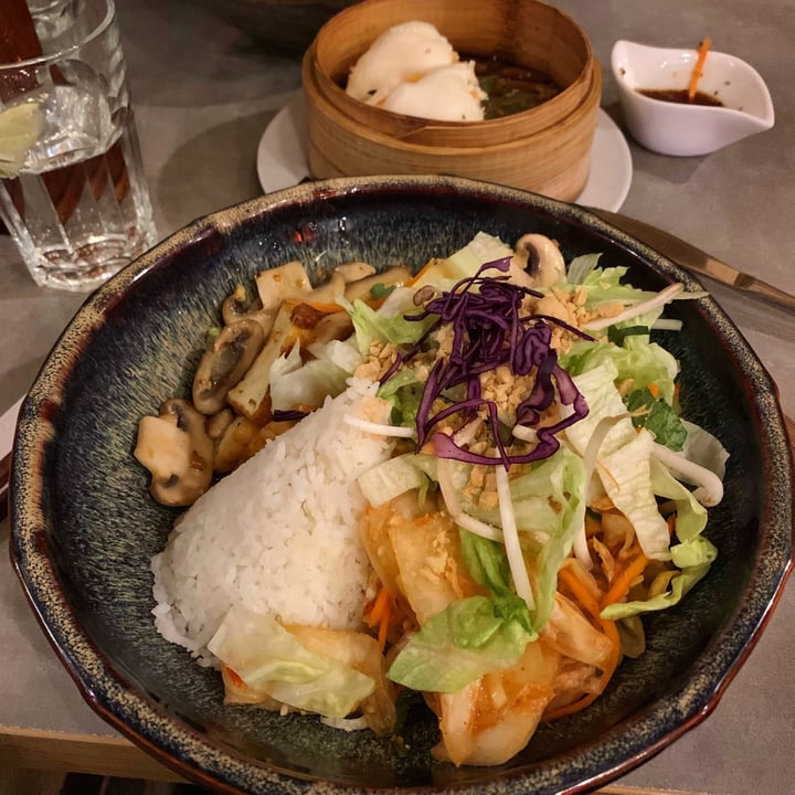 photo of Quy Nguyen Vegan Living Com Kim Chi shared by @erikah on  12 Mar 2023 - review