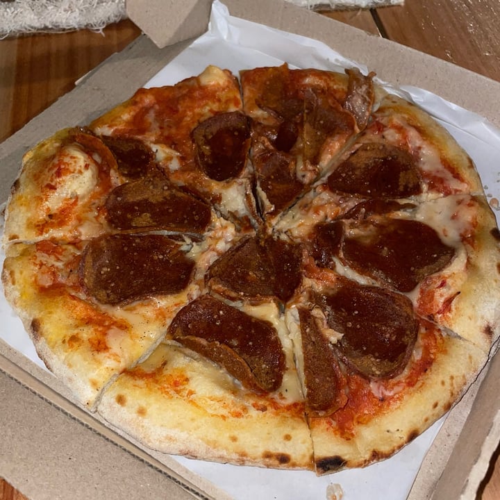 photo of Crisana Plant Based (Delivery y Take Away) Pizza pepperoni shared by @valenequiza on  19 Feb 2023 - review
