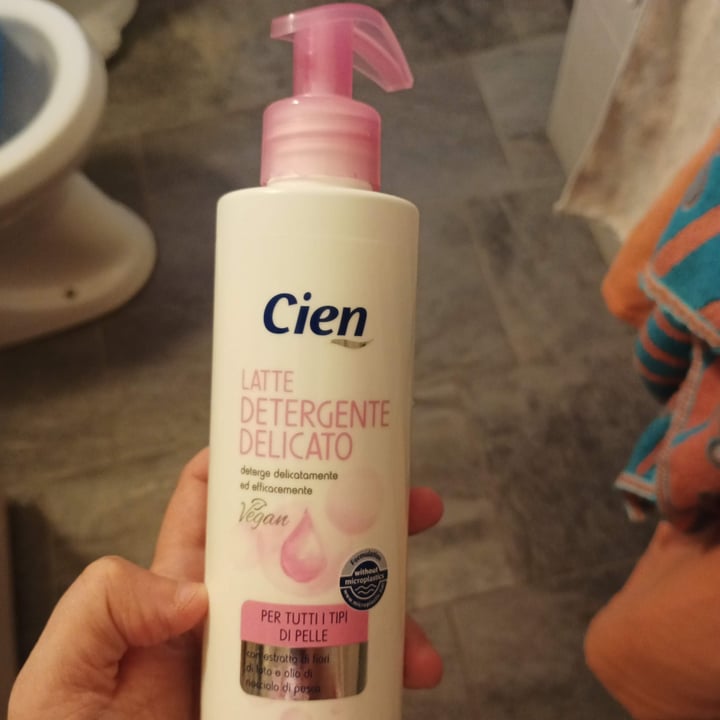 photo of Cien Latte detergente delicato shared by @moniaferrato on  30 May 2023 - review