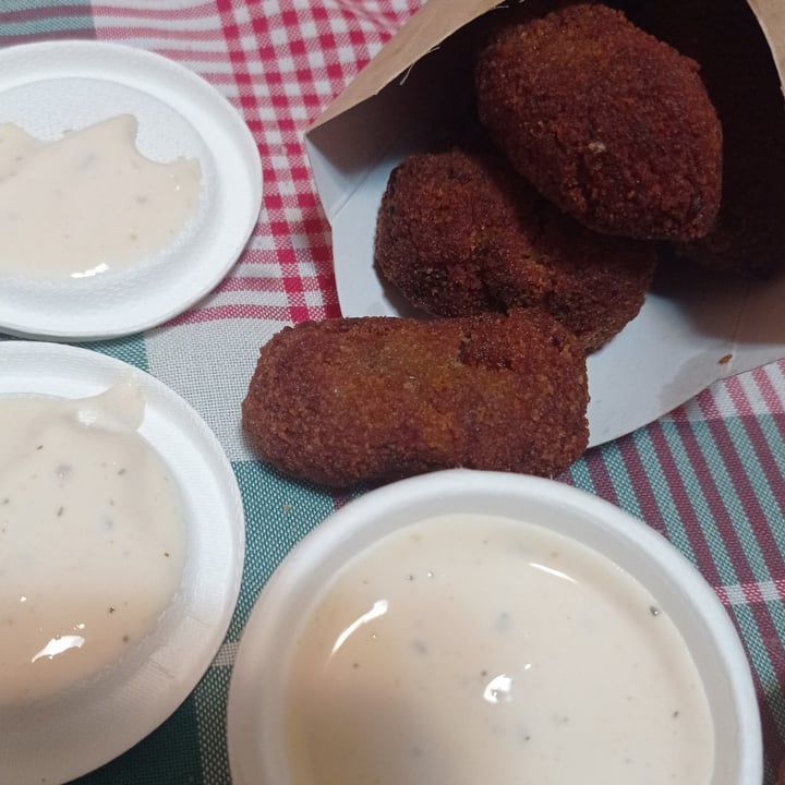 photo of deWeggie's Croquetas  de Heura shared by @isabeletta on  07 May 2023 - review