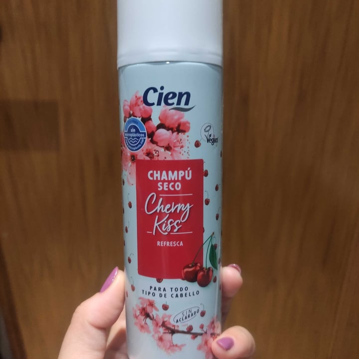 photo of Cien Champú Seco Cherry Kiss shared by @paulg21 on  14 Jan 2023 - review