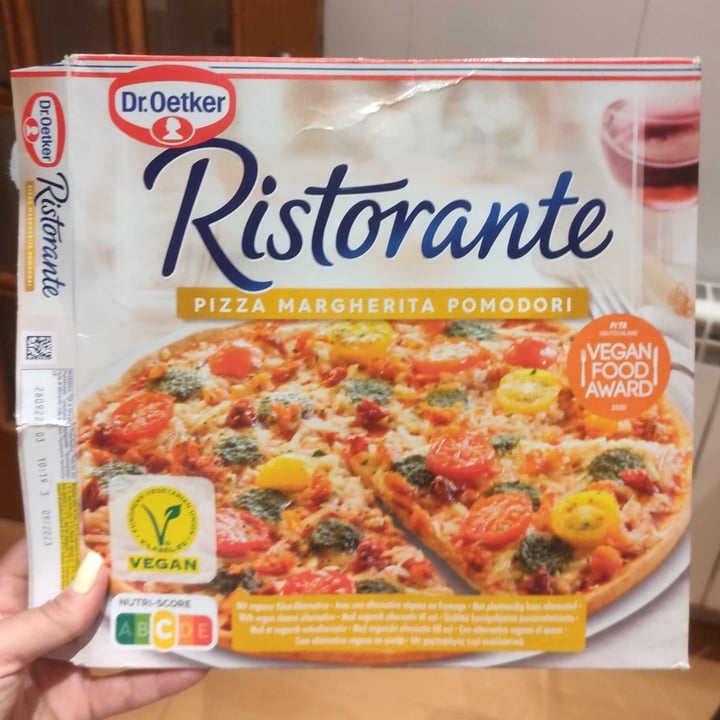 photo of Ristorante (Dr. Oetker) Pizza Margherita Pomodori shared by @paulg21 on  14 Apr 2023 - review