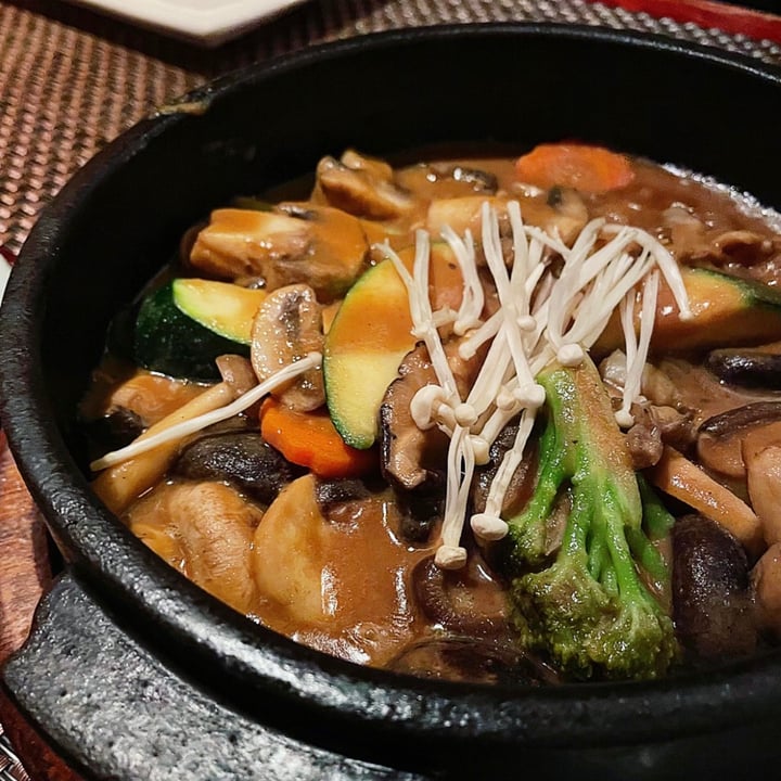 photo of Hangawi Mushroom Sizzler shared by @themoistvegan on  05 May 2023 - review