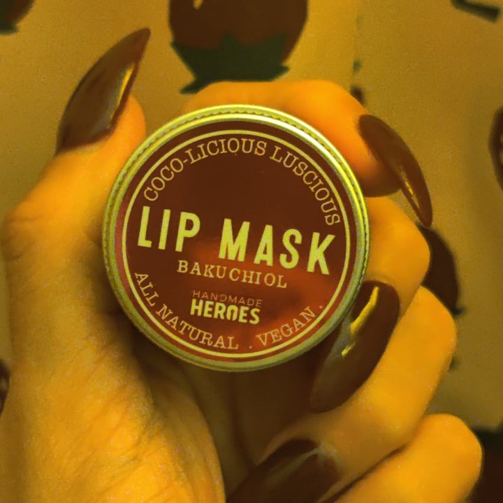 photo of Handmade Heroes Sleeping Lip Mask shared by @pigeonsformiles on  30 Dec 2022 - review