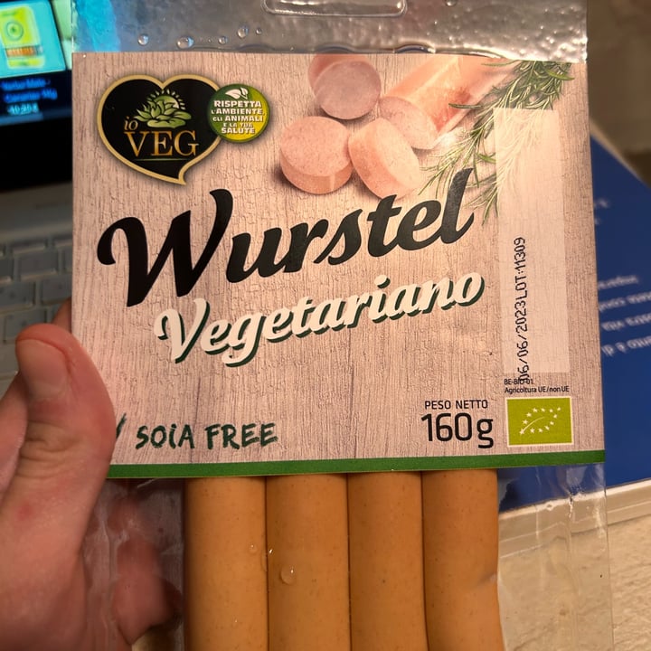 photo of IO VEG veggie wurst shared by @silvietta on  26 May 2023 - review