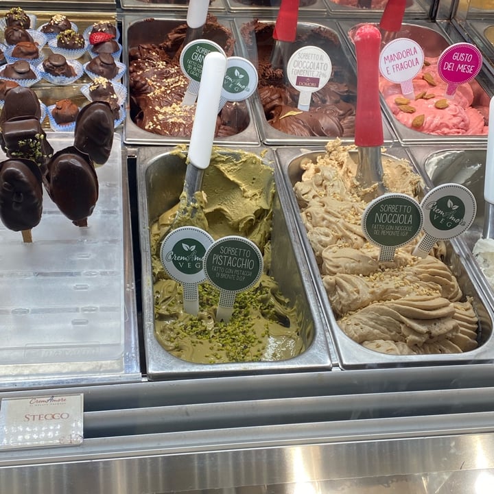 photo of Cremamore Gelato “Sorbetto Al Pistacchio” shared by @zweiisamkeit on  22 Apr 2023 - review