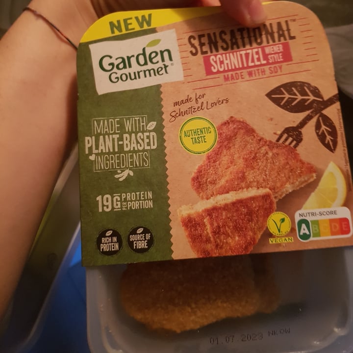 photo of Garden Gourmet Vegane Schnitzel shared by @l84witch on  04 Jun 2023 - review