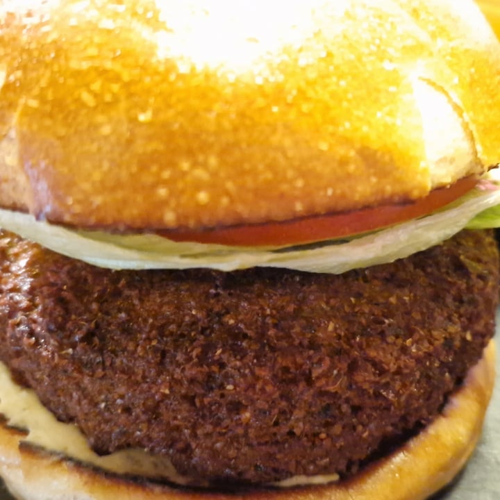 photo of Zeil Kitchen falafel burger shared by @lisaqbon on  26 Jan 2023 - review