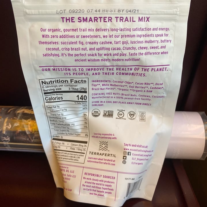 photo of Essential Living organic superfood trail mix shared by @sninkelletti on  28 Mar 2023 - review