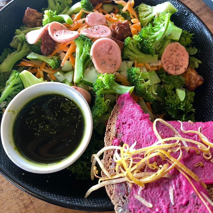 photo of The Shady Shack Superfood salad shared by @piaconradsen on  06 Jan 2023 - review