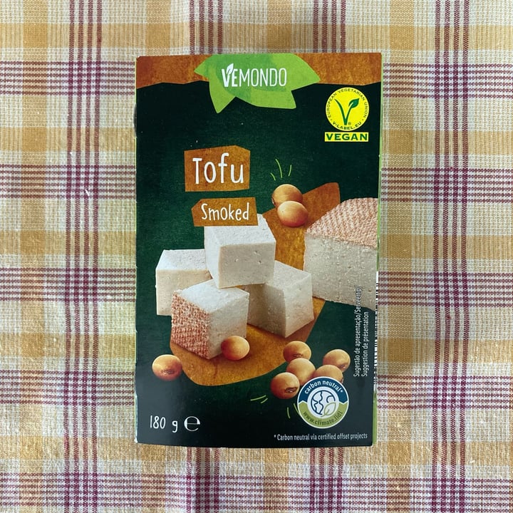 photo of Vemondo Tofu affumicato shared by @plentyplants on  30 May 2023 - review