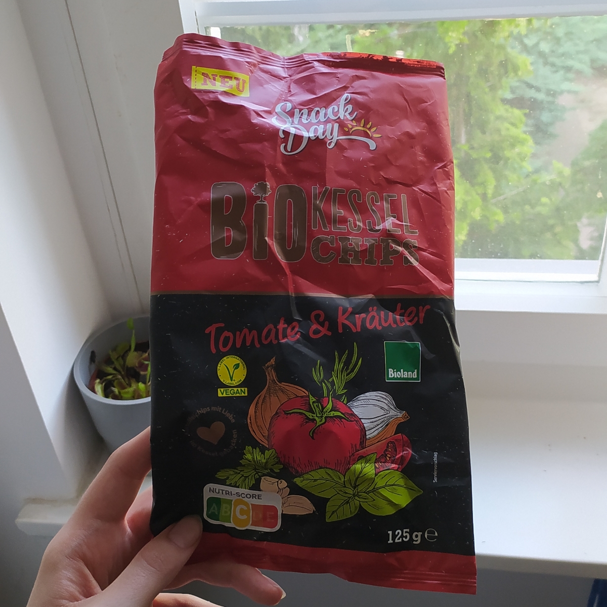 Bio Kesselchips Tomate &amp; Kräuter from Snack Day - Vegan Product Reviews ...