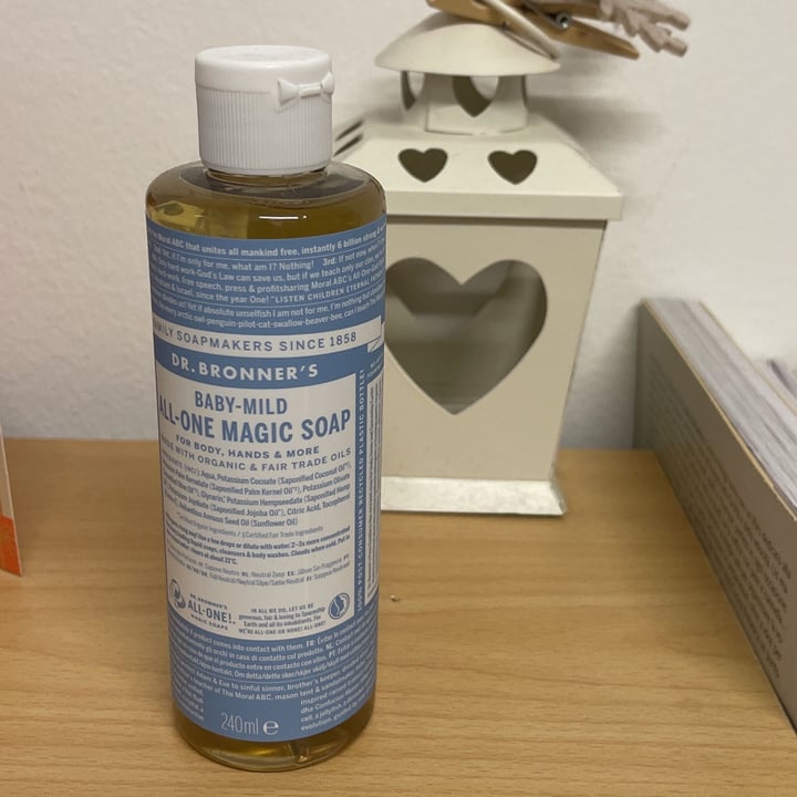 photo of Dr. Bronner's 18 in 1 baby mild- Pure castile soap shared by @francescalattanzi on  03 Apr 2023 - review