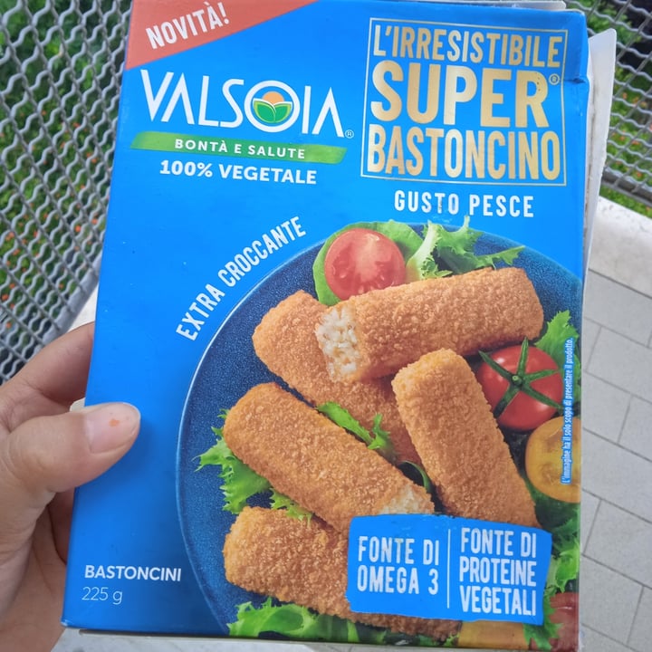 photo of Valsoia L'Irresistibile Super Bastoncino Gusto Pesce shared by @polpettavegana on  06 Jun 2023 - review