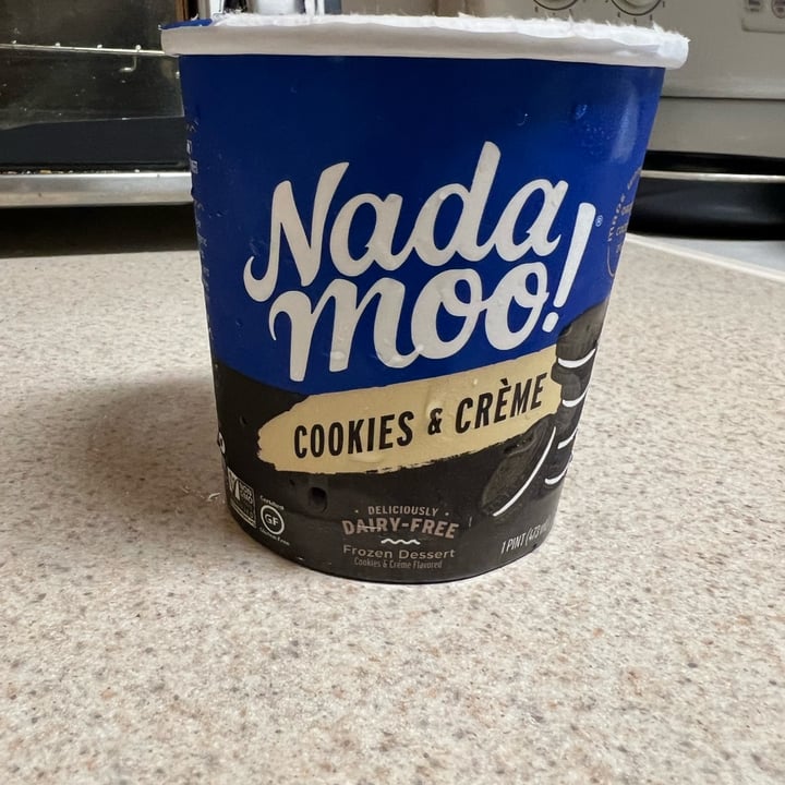 photo of NadaMoo! Cookie's & Cream Ice Cream shared by @lucyhoinkis on  10 Jan 2023 - review