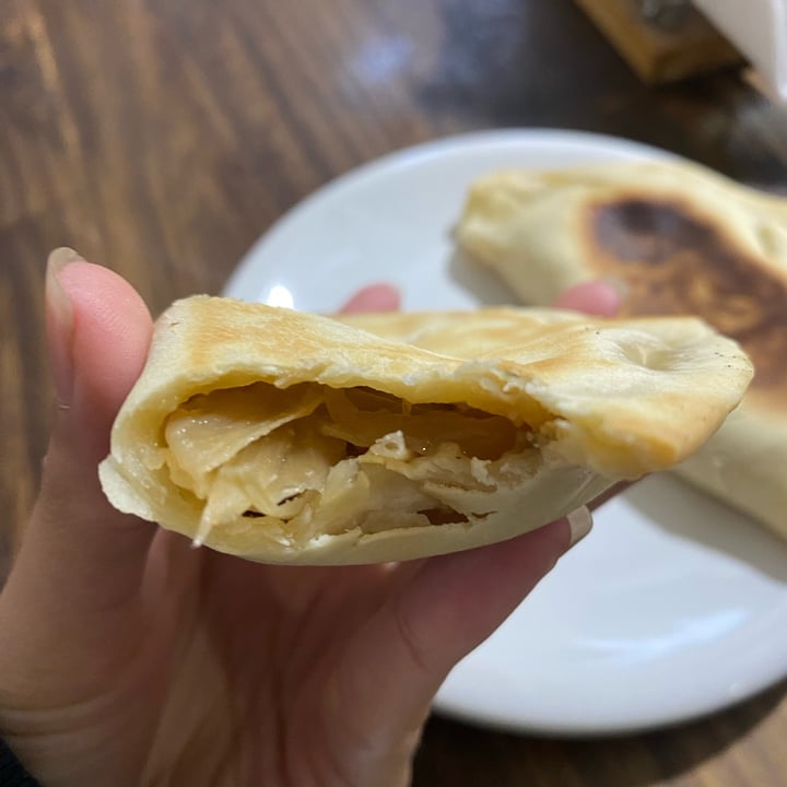 photo of Mundo Vegano Empanadas shared by @bbelen on  27 Jun 2023 - review