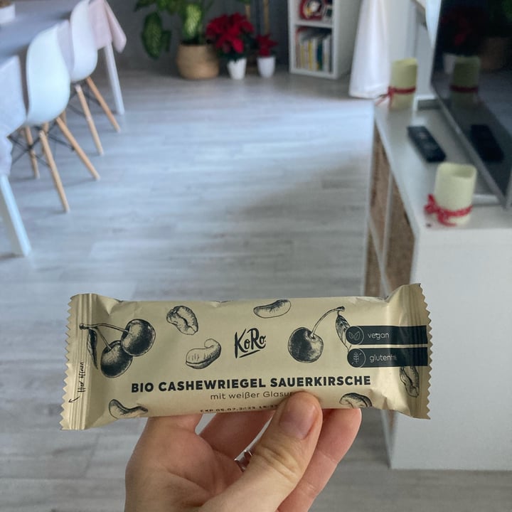 photo of Koro bio cashewriegel erdbeere shared by @tinavegl on  27 Mar 2023 - review